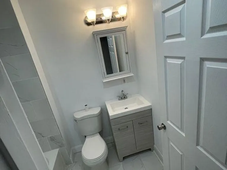 1351 Ward St #3 — Photo 7