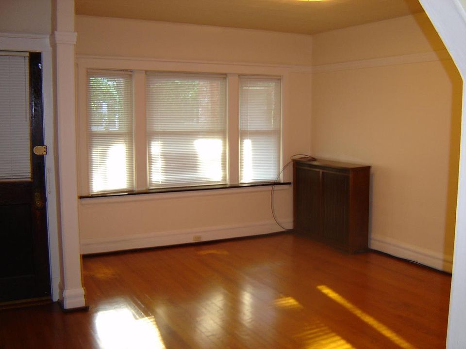 1st image of 5321 N Winthrop Ave Floor 1