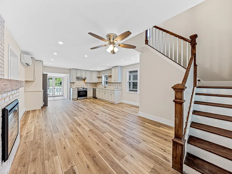 42 Forsythe St — Photo 5