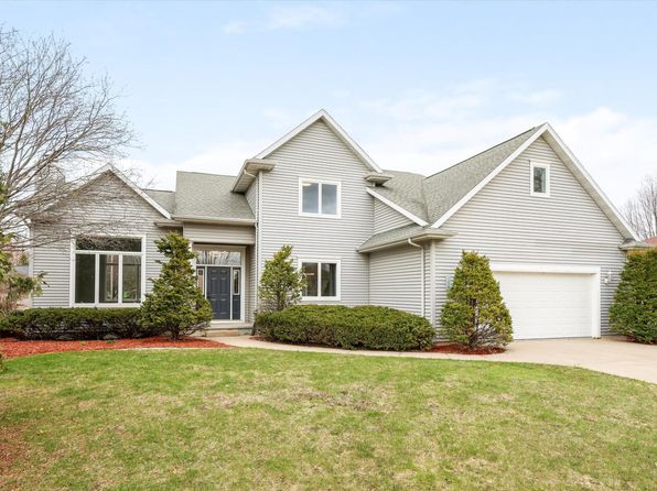 W6580 Talon Dr, Greenville, WI 54942