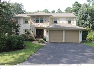 8 Lexton Run, Voorhees, NJ 08043