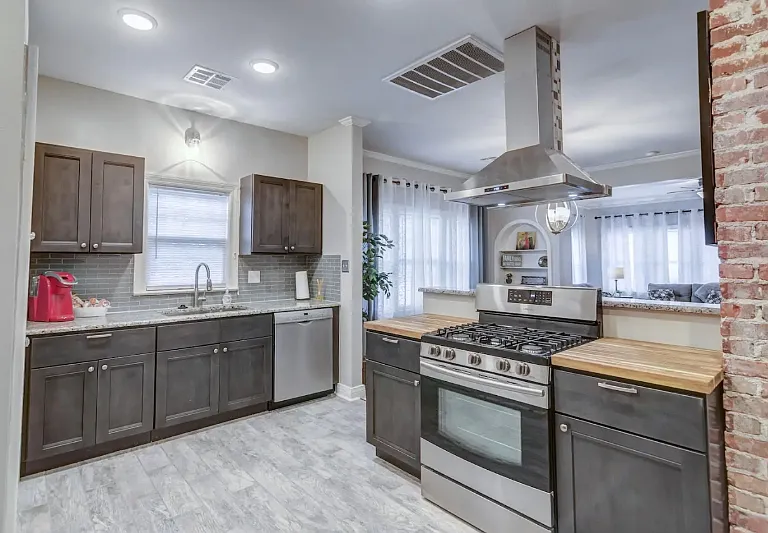 1506 S Florence Pl — Photo 12