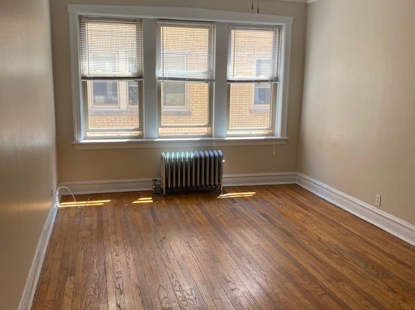 1961 W Foster Ave APT 2