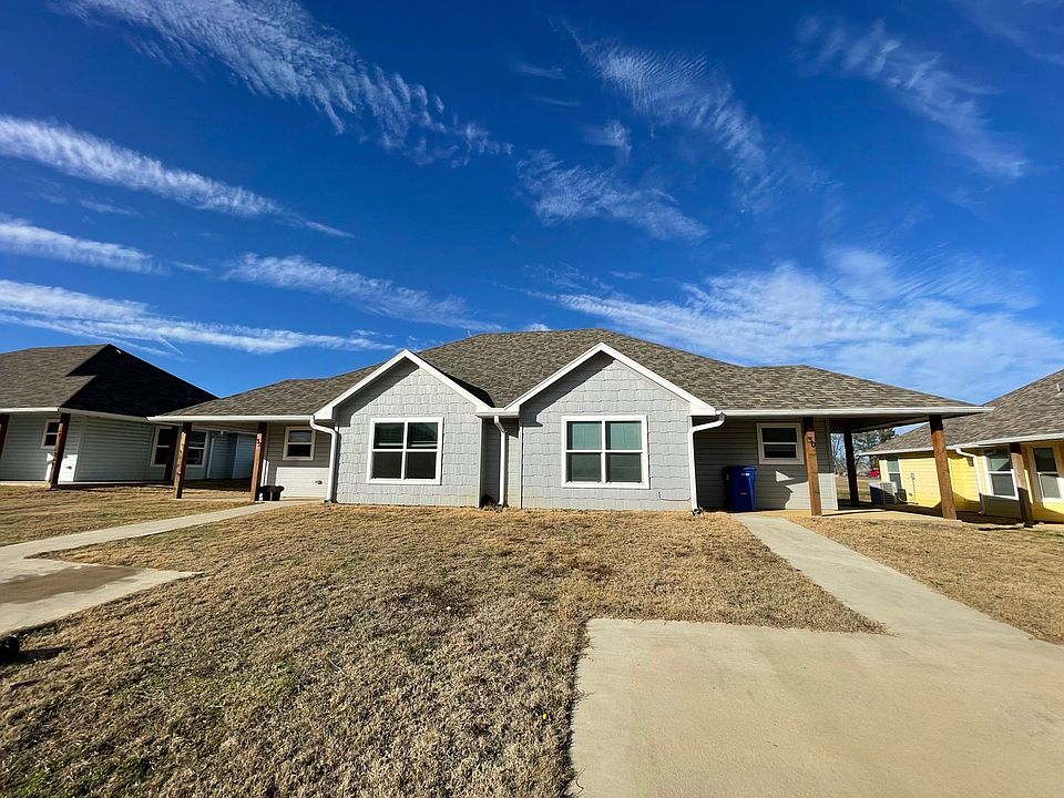 1st image of 30 Pine Ridge Ln