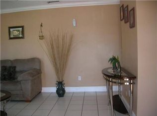 15852 SW 71st Ter, Miami, FL 33193