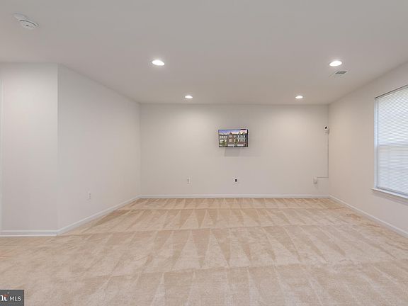 5th image of 1740 Dorothy Ln