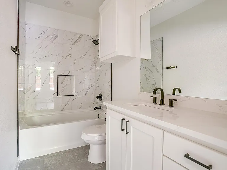 3223 S University Dr — Photo 38