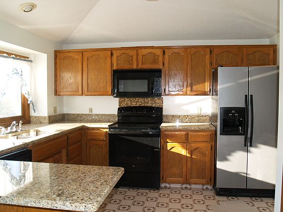 5th image of 4913 N 126th Ave