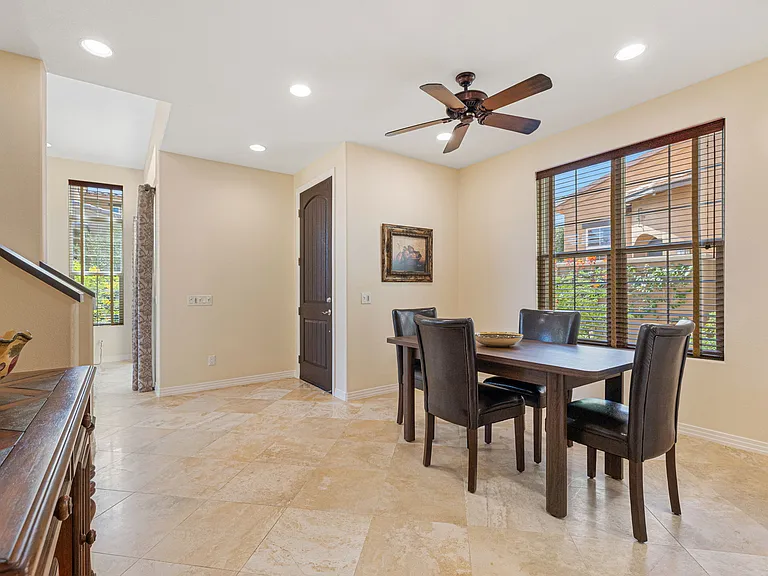 52230 Desert Spoon Ct — Photo 10