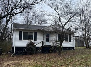 101 Allison Dr, Clarksville, TN 37042