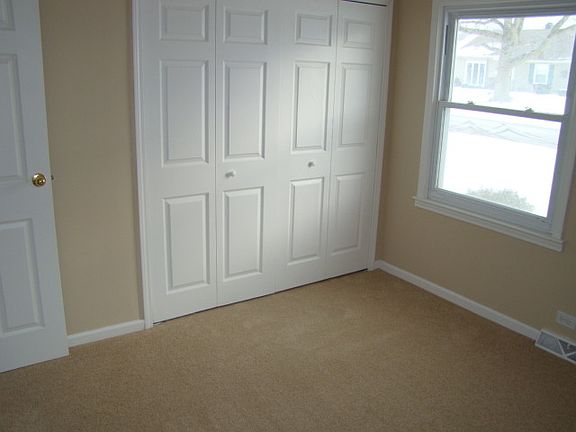 2nd image of 15024 Huntington Ct