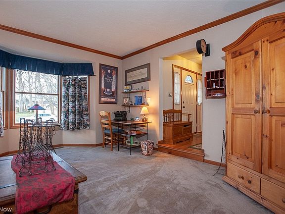 5th image of 20787 Parkwood Ln