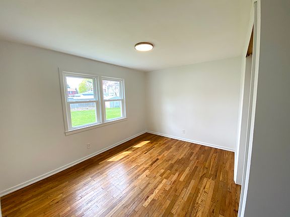 4th image of 58 Waddell Rd