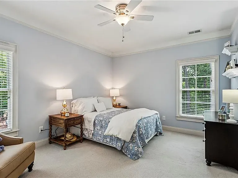 2115 Howell Mill Rd NW — Photo 42