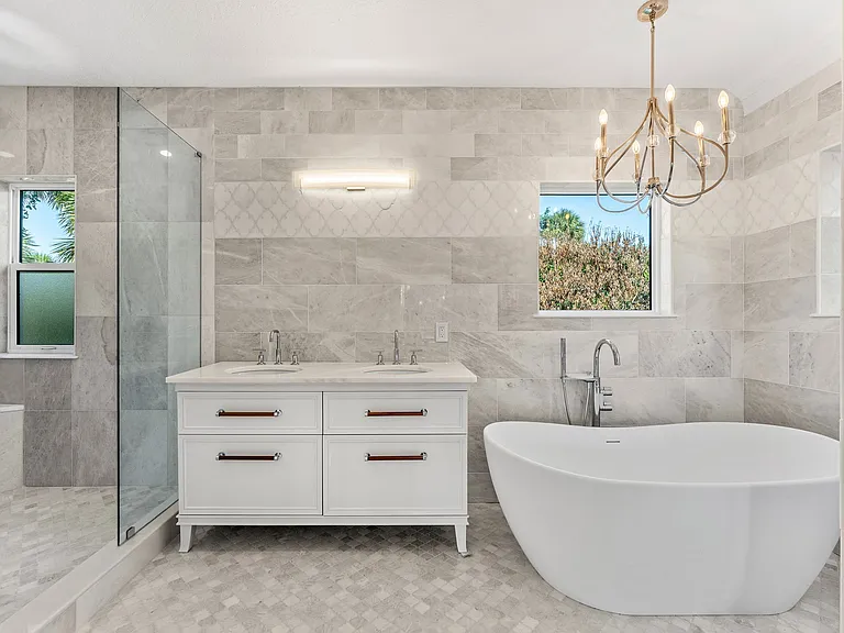 143 Caledonia Dr — Photo 35