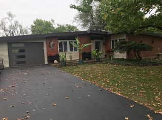 2451 Saint Giles Rd, Saint Louis, MO 63122