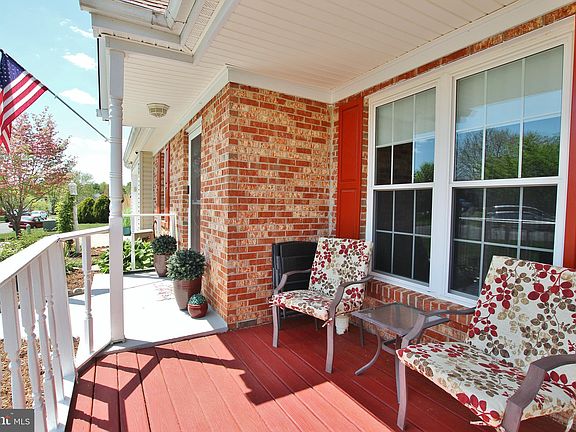 4th image of 5930 Plumwood Ln