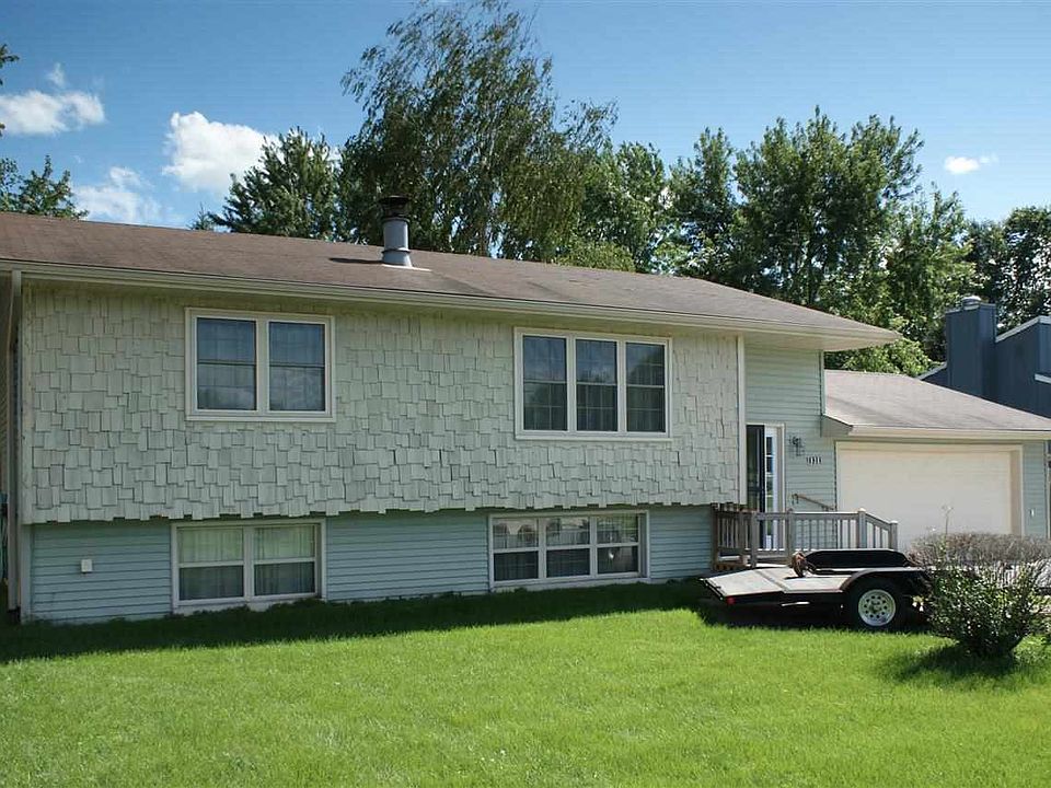 1st image of 838 Brookside Ave