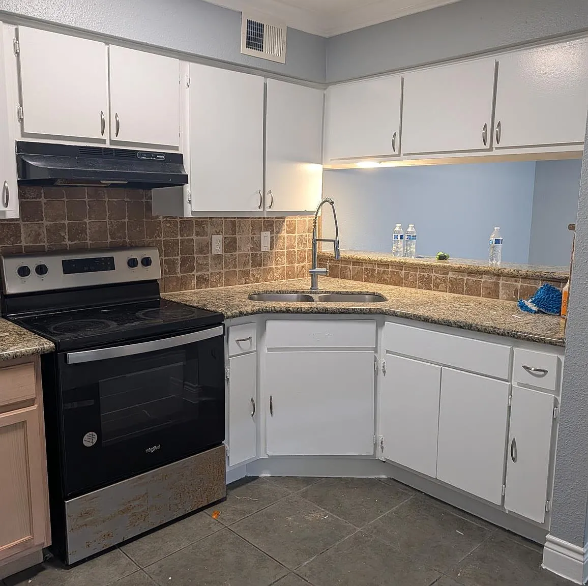 2 bed, 2.0 bath, 1034 sqft, $1,100 — Photo 2