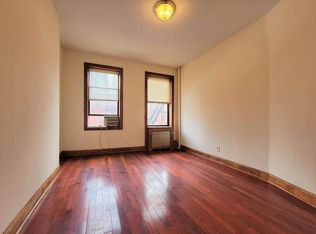 789 9th Ave #4Z, New York, NY 10019