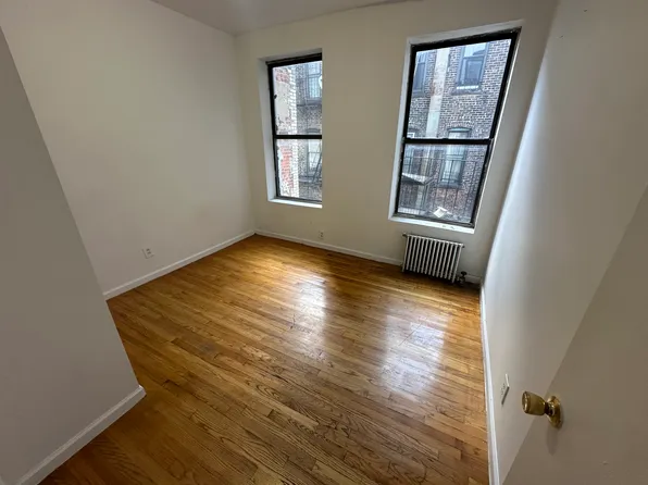 122 Orchard Street image 1 of 9