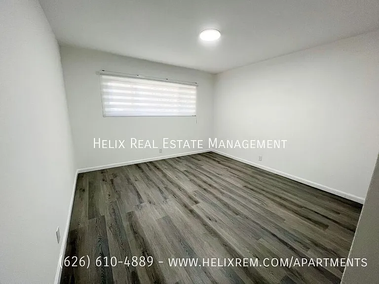 1063 Justin Ave #10 — Photo 8