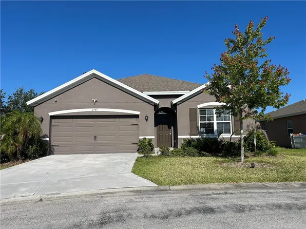 2707 Hanover St SW, Vero Beach, FL 32968