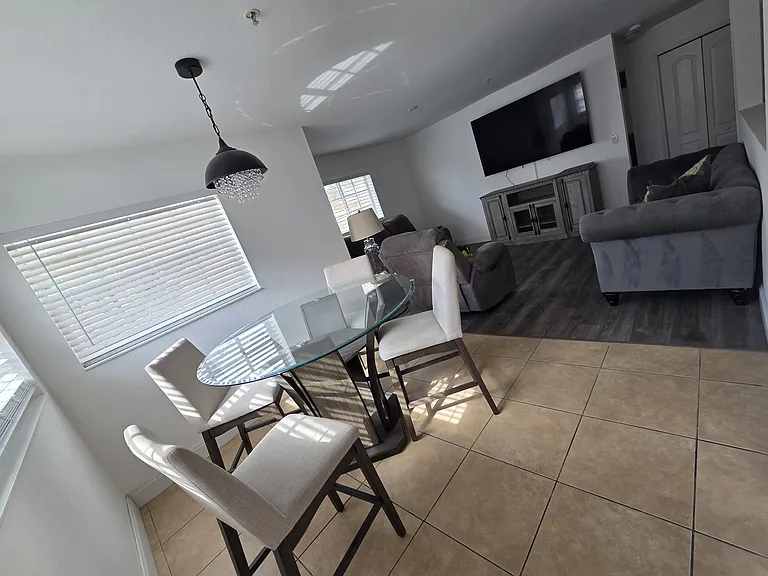 330 Dover Pl #203 — Photo 3
