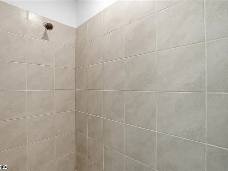 14204 Heritage Landing Blvd #712 — Photo 25
