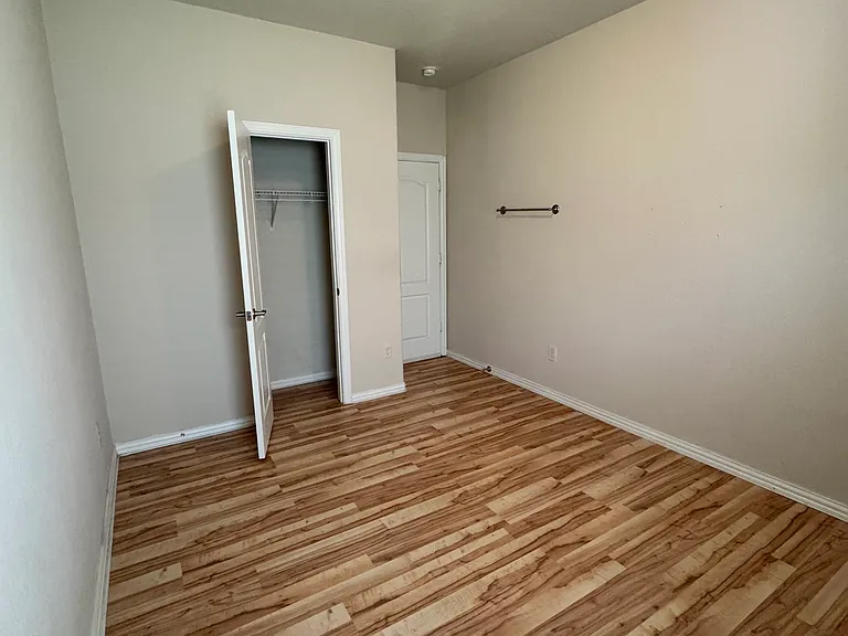 11931 Green Colling Park Dr — Photo 15