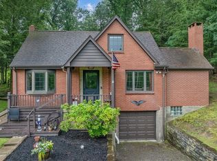 4700 S Woodland Cir, Gibsonia, PA 15044