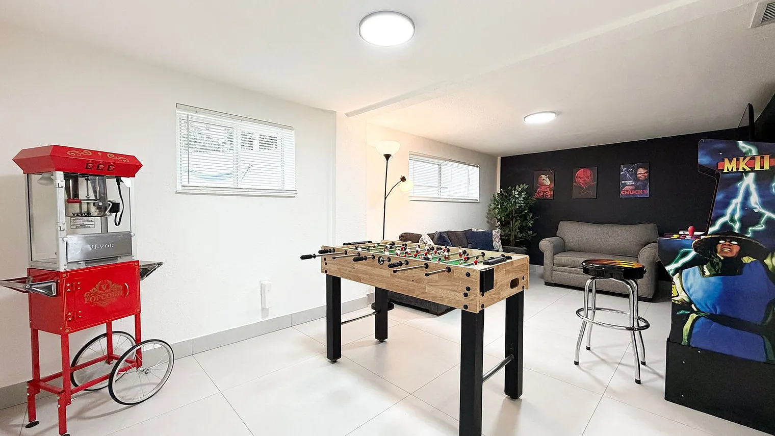 4 bed, 3.5 bath, 1797 sqft, $10,055 — Photo 4