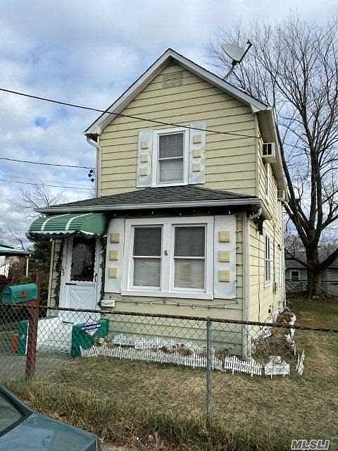 1st image of 152 Holland Ave