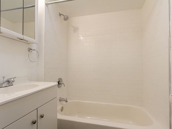 jersey-city-new-jersey-38902808 picture