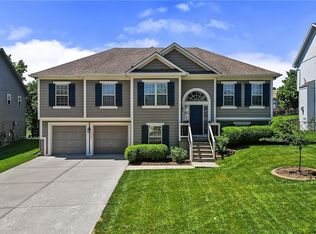 9704 N Donnelly Ave, Kansas City, MO 64157