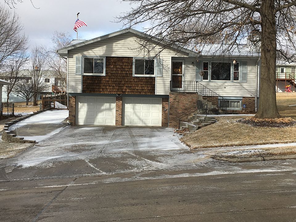 1st image of 340 Glenmore Dr