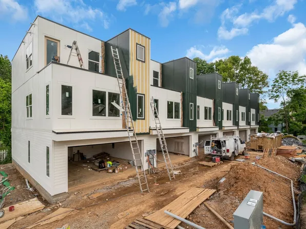 1016 W Kirkland Ave #1, Nashville, TN 37216
