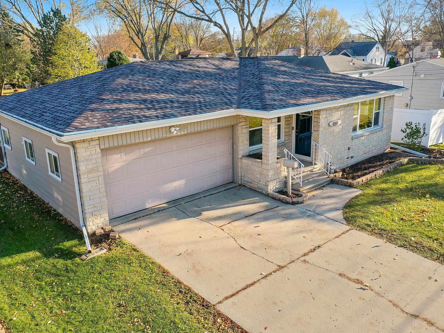 1315 S Baird St, Green Bay, WI 54301 MLS 50283991 Zillow