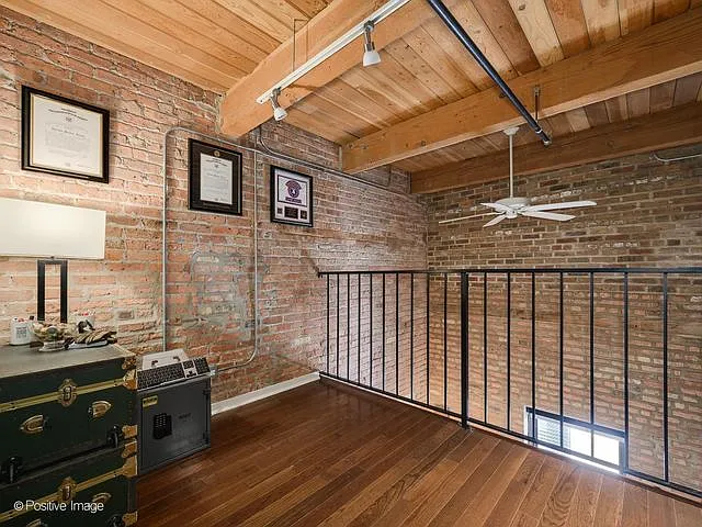 300 W Grand Ave #601 — Photo 16
