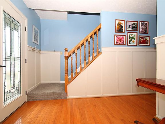 4th image of 7956 Larrywood Dr