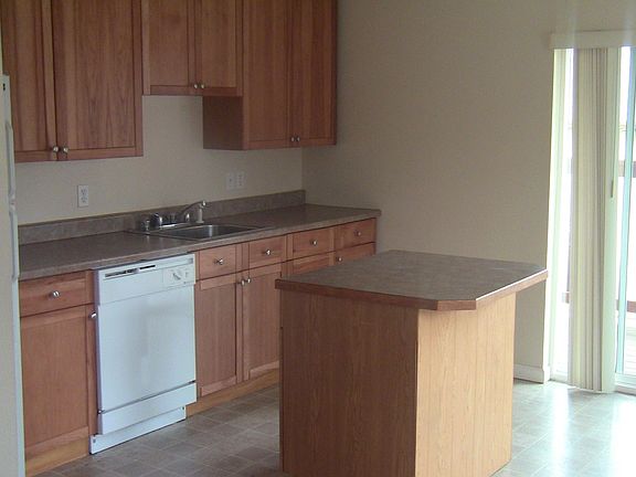 2nd image of 111 N Rainier Ave APT 4