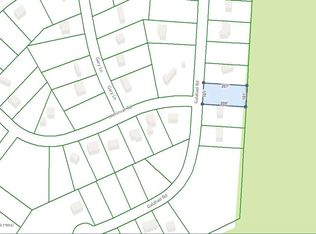 128 Galahad Rd, Greeley, PA 18425