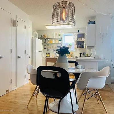 Sold by REMAX Elite | media 39