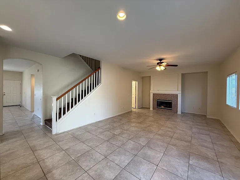 43439 Bale Ct — Photo 5