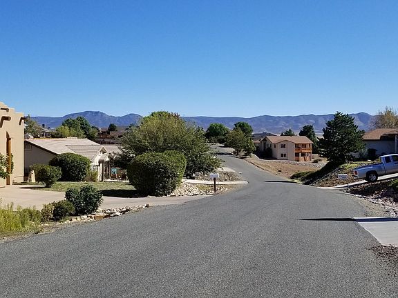 4th image of 4236 N Cypress Cir