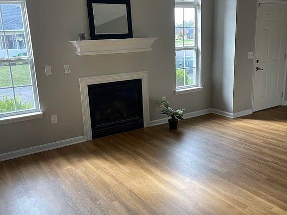 3rd image of 5030 Woodridge Lake Blvd