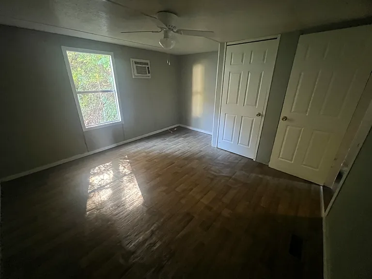 208 Ivycrest St #12 — Photo 11