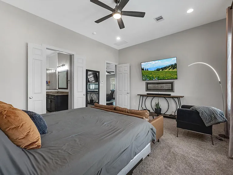 1512 Dyer Lake Ln — Photo 16