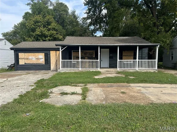 815 Sparks Ave, Cahokia, IL 62206