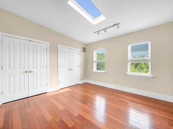 240 Clendenny Avenue image 28 of 40